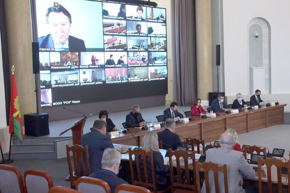 Юрий Таран принял участие в заседании Общественной палаты Липецкой области