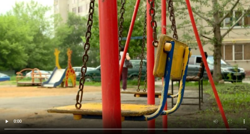 «Липецкое Время»: Во дворах Липецка проверяют детские площадки