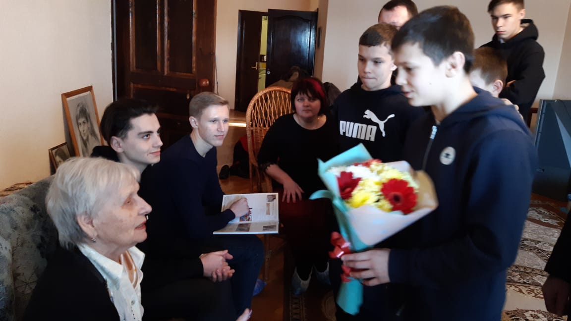 Представители Совета отцов Липецкой области поздравили жительницу блокадного Ленинграда с днем рождения